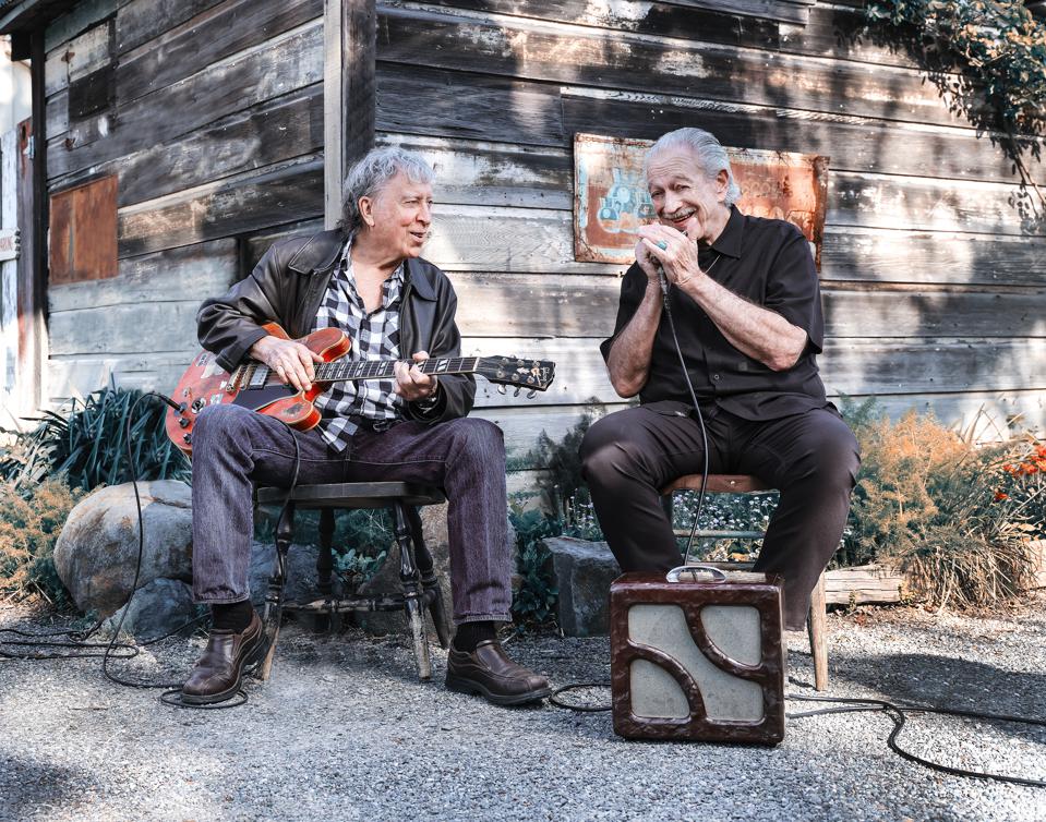 Elvin Bishop and Charlie Musselwhite play some back porch blues